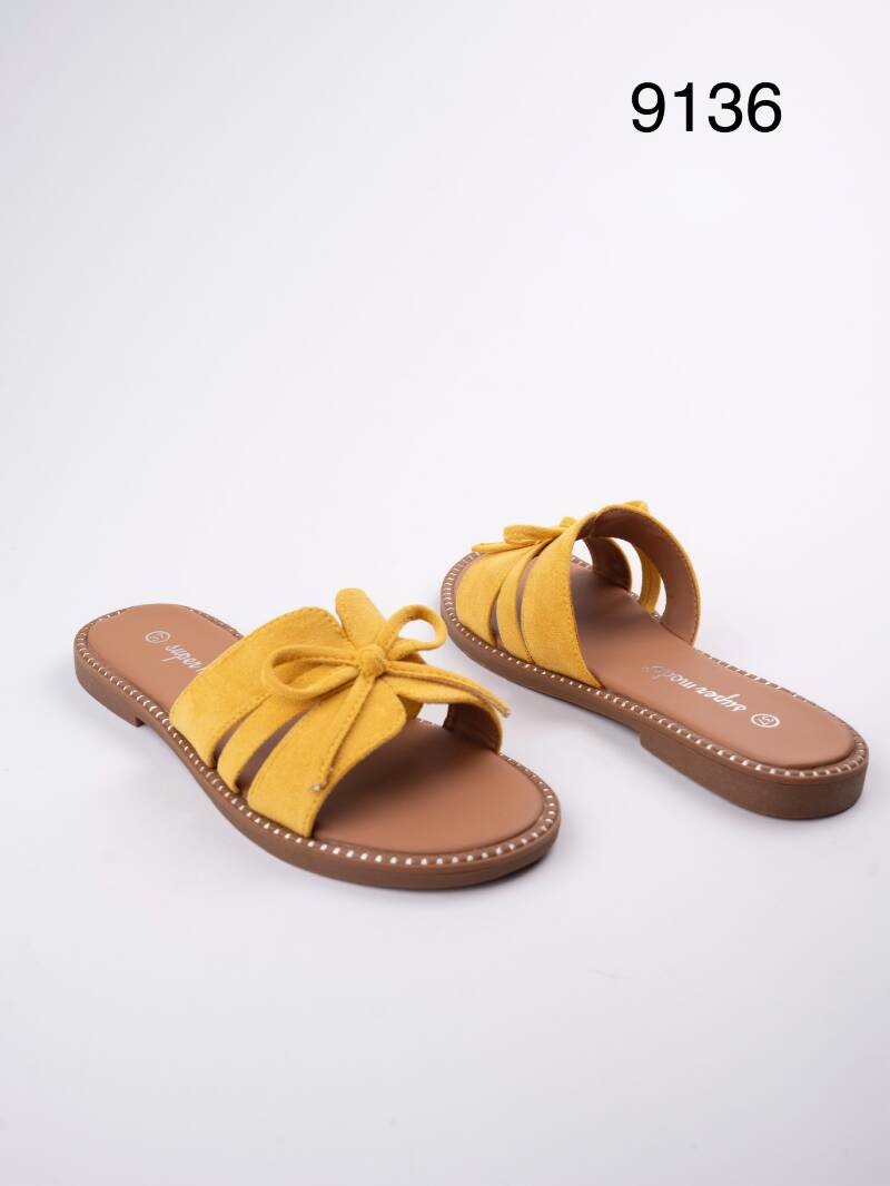Klapki damskie Roz 36-41 / 12 par